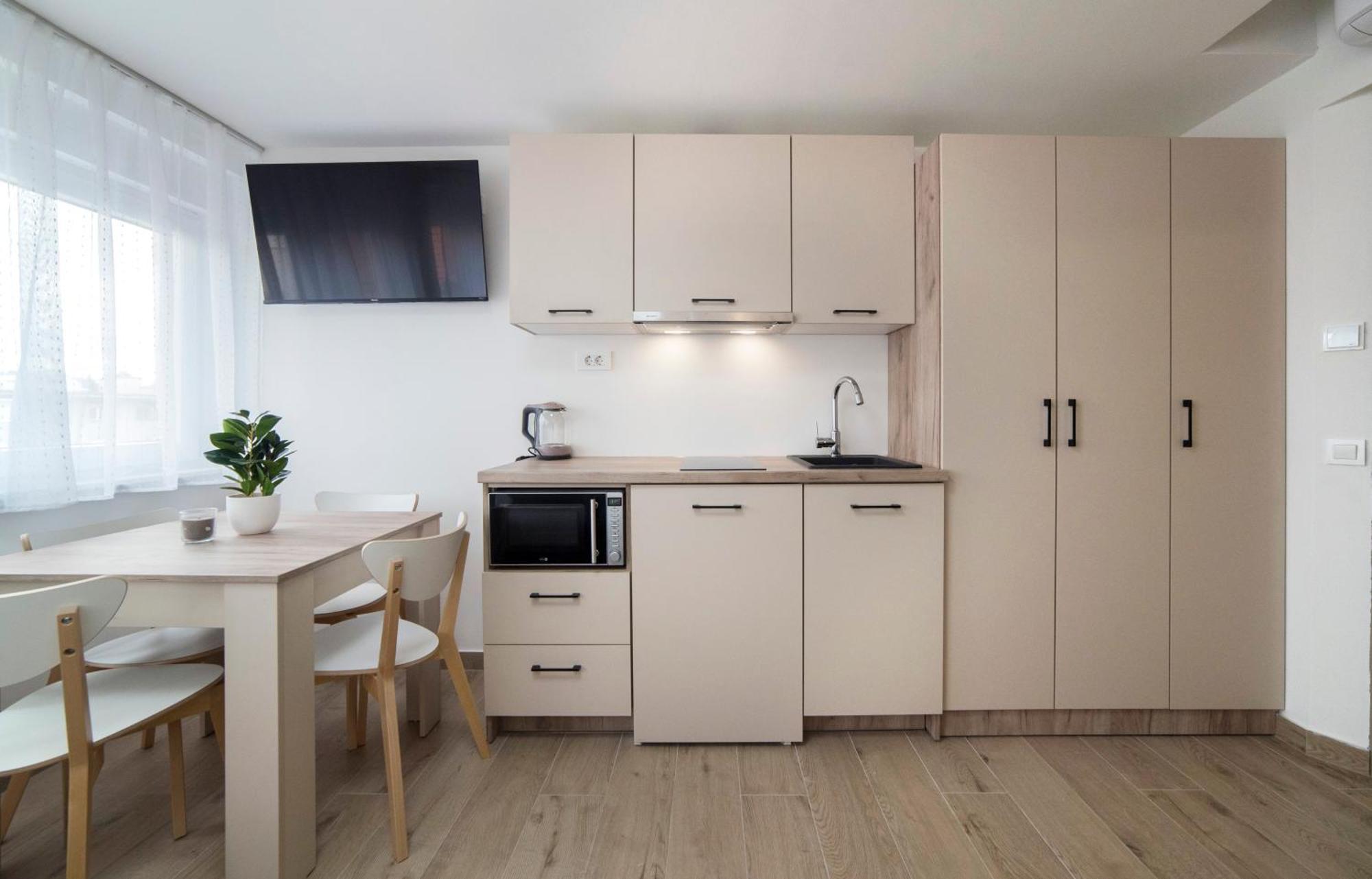 Apartments Pamer, 4Th Floor, No Elevator ザグレブ エクステリア 写真
