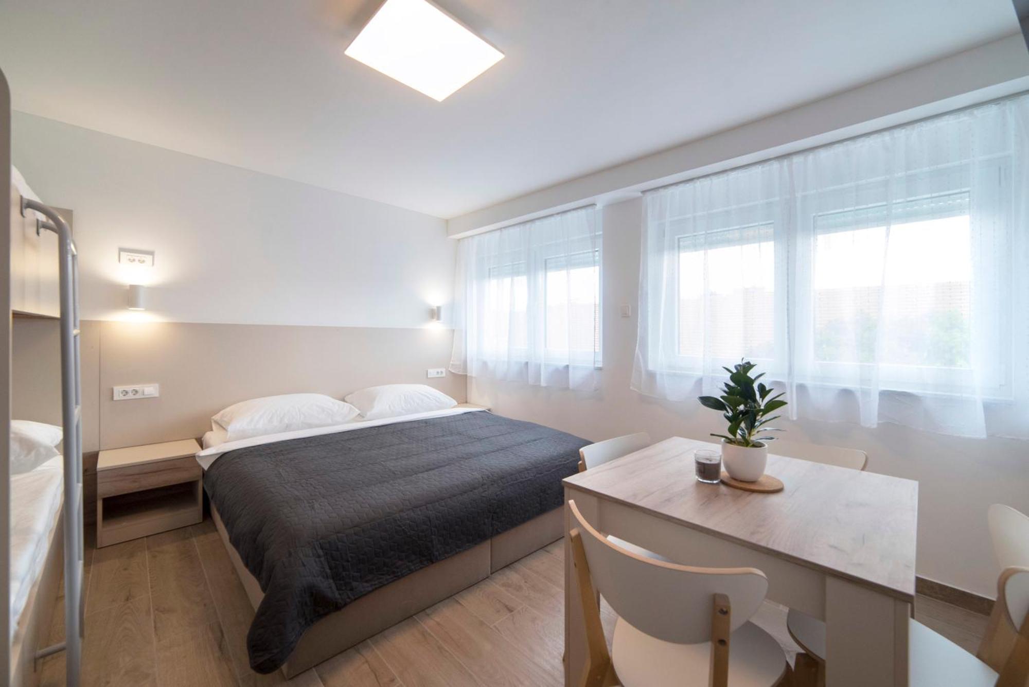 Apartments Pamer, 4Th Floor, No Elevator ザグレブ エクステリア 写真