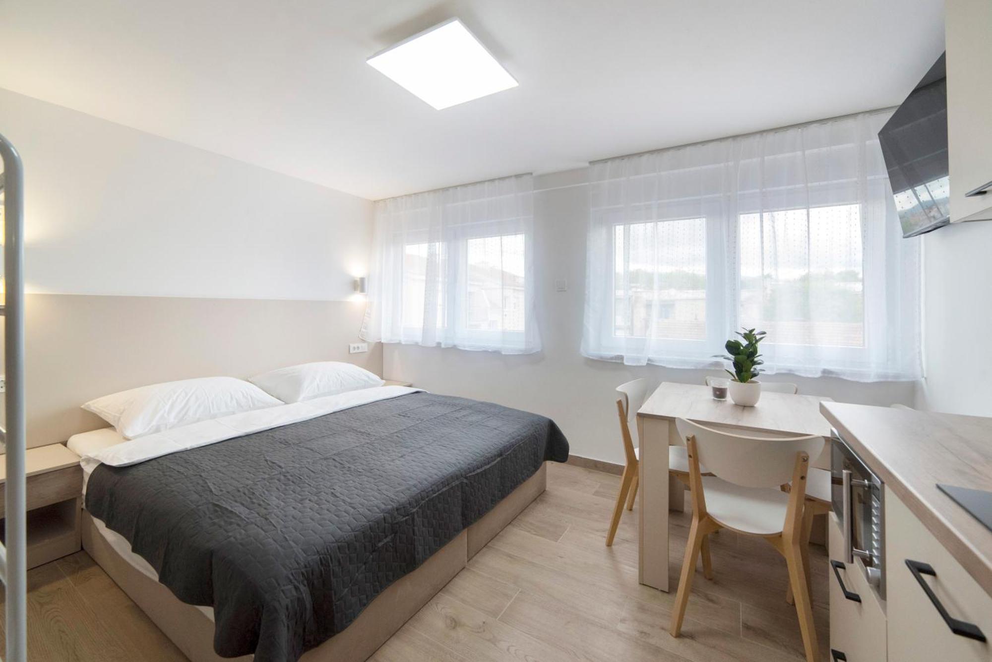 Apartments Pamer, 4Th Floor, No Elevator ザグレブ エクステリア 写真